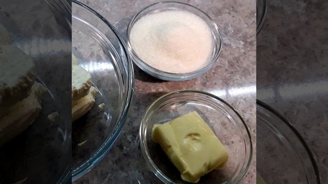 Пышные оладушки с творожной,  начинкой. Необычный рецепт.