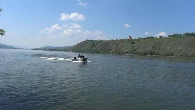 Водометный катер Fish 520