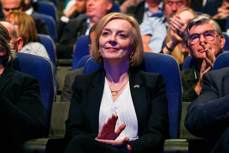 Неуправляемый хаос: Лиз Трасс покидают ключевые министры / События на ТВЦ