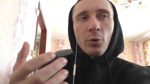 Нажимаю на педаль тормоза сгорает предохранитель