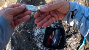 Морская рыбалка со скал, опасные волны Андаманского моря!!! Рокфишинг на пилькеры на Пхукете. 4К