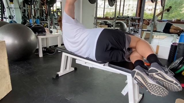 Отведение плеча лёжа на боку из-за спины смотреть онлайн