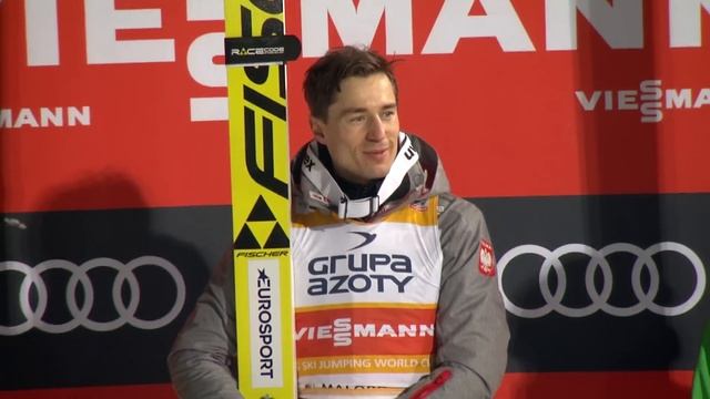 40.000 singing the Polish National Anthem in Zakopane 2017 смотреть онлайн