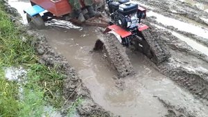 гусеничный привод на мотоблоке ОКА на бездорожье