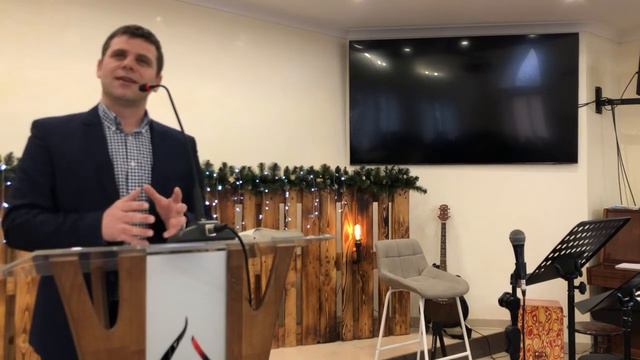 Что такое поклонение?   Поклонение на примере Марии. Шесть истин о поклонении Божего человека.