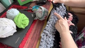 ЗА ОДИН ДЕНЬ ВЯЖЕМ ПРЯМОУГОЛЬНЫЙ КОВРИК КРЮЧКОМ СТОЛБИКАМИ БЕЗ НАКИДА С КРАСИВЫМ УЗОРОМ