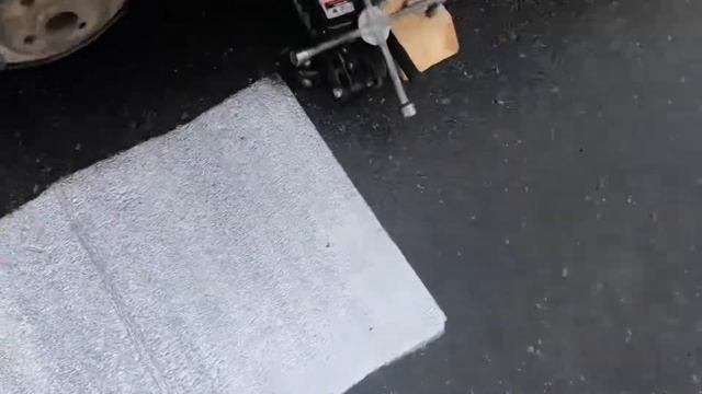 Заход поршня на суппорте задних тормозов ОПЕЛЬ МЕРИВА А, OPEL MERIVA A смотреть онлайн