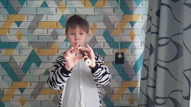 игра на флейте "Зелёные рукава" смотреть онлайн