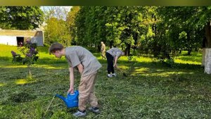 Работа на пришкольном участке. Часть 2