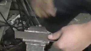 ПРИСПОСОБЛЕНИЕ , ПОМОЩНИК ДЛЯ КЛАДКИ БЛОКОВ !