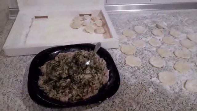 Пельмени на ужин и пирог к чаю
