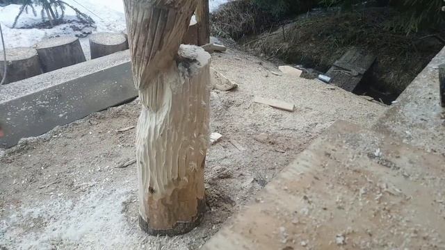Девушка с бензопилой/ Лена карвинг бенопилой. Совы.#chainsawcarving #diy смотреть онлайн