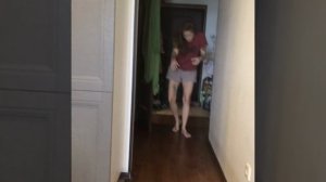 Моя мама стала зомби!!!помогите!!!