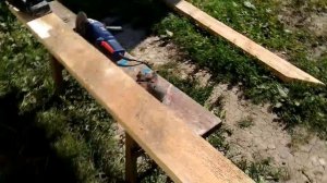 Деревянная лестница в доме, сделанная своими руками, реальный пример решения задачи