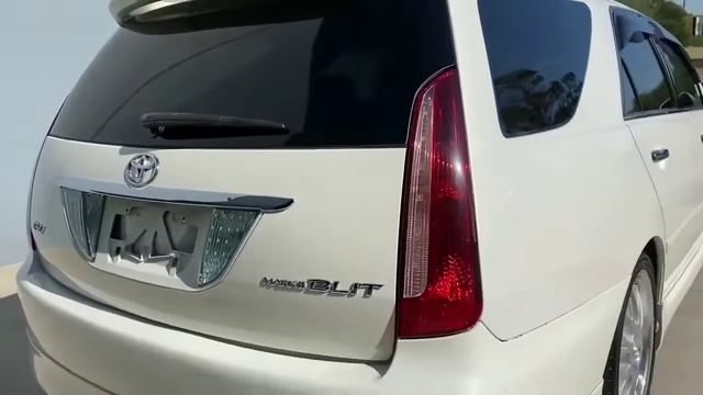 Toyota Mark II Wagon Blit 2.5 AT 2002 160 000 км.  600 000 р