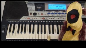 "Василек"- легкая песенка на синтезаторе. Учим за 1 минуту.