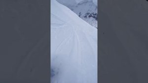 Спуск с горы Чегет на сноуборде