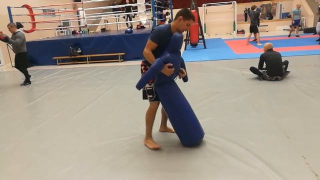 Броски с чучелом смотреть онлайн