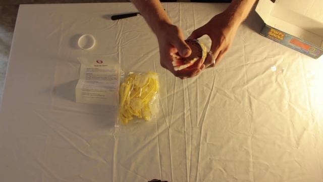 Glow In The Dark 8" Premium Glowsticks Party Pack | USA Toyz смотреть онлайн