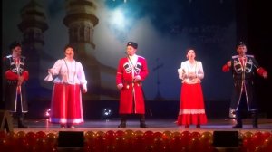 на горе стоял казак