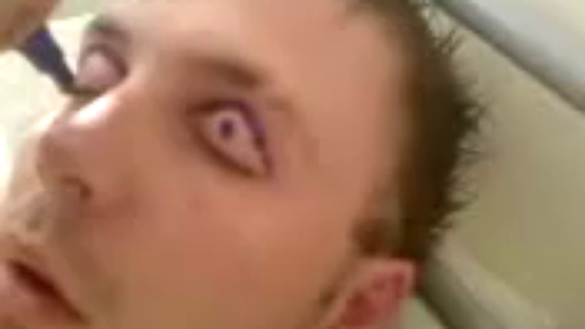 Прикол над спящим другом смотреть онлайн