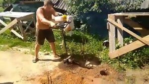 Работа с мотобуром Сhampion AG352