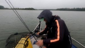 Лучшая рыбалка на Вазузе, Хлепень РАЗДАВАЛА!