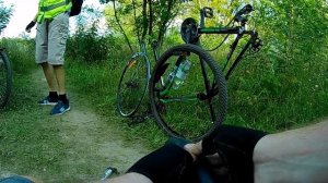 Прокол колеса. Как заклеить камеру велосипеда в полевых условиях. Защита от прокола.