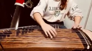 Merry Christmas, Mr. Lawrence
1983 GuZheng version (tingting zheng cover) 廷廷小箏窩