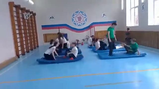 Президентское состязание . 7 в класс МБОУ СОШ №10. Подъем туловища из положения на спине. смотреть онлайн