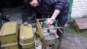 Генератор ГАБ 2/230-м, первый запуск без подготовки после 20ти лет хранения на улице.