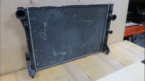 Радиатор охлаждения ДВС Mercedes w204