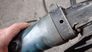 Болгарка FERM FAG 125N