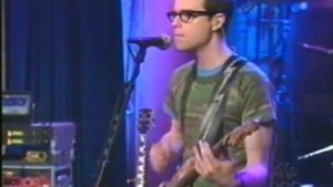 Weezer Performs "Island in the Sun" - 6/5/2001