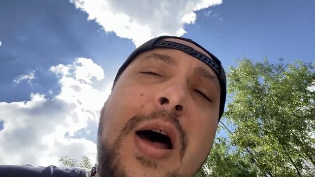 Jahmal TGK читает трек "Почему?" смотреть онлайн