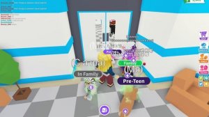 СТАЛИ БЕДНЫМИ РОДИТЕЛЯМИ в Роблокс Адопт МИ! Машка Убивашка и Панда в Roblox Adopt ME