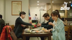 Mukbang Seafood Segar Oleh Yoon Doo Joon Dan Seo Hyun Jin ? #LetsEat2 ??INDO SUB??