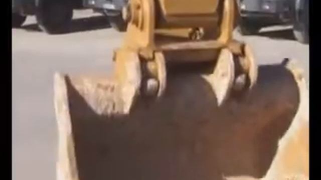 Гидравлическое быстросъемное соединение QA- экскаватор 50 тонн смотреть онлайн