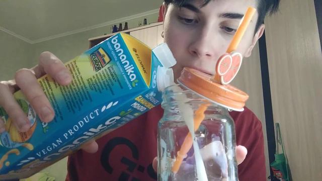 Обзор бананового молока ,,Bananika,,. смотреть онлайн