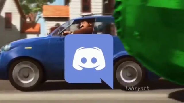 Гру разьежает на машине WhatsApp смотреть онлайн