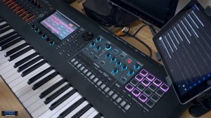 Roland Fantom 6 - How to Record & Chop Samples