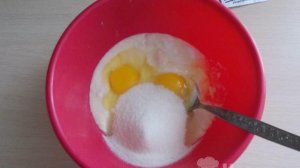 Манник на простокваше с грушами в мультиварке