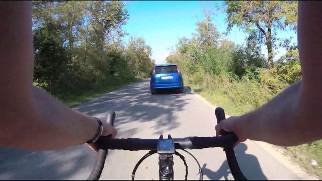 Велосипед против авто/ Шоссер/ На велосипеде по шоссе
