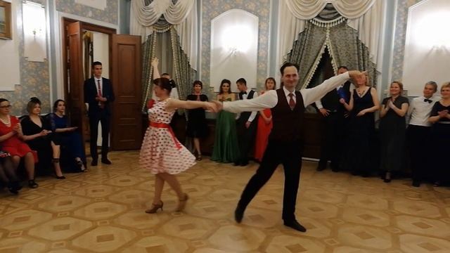 Samba-Quickstep ''Caravan'' на балу в усадьбе Немцевичей 2019.05.18 смотреть онлайн
