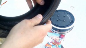 Как заклеить колесо на гироскутере?