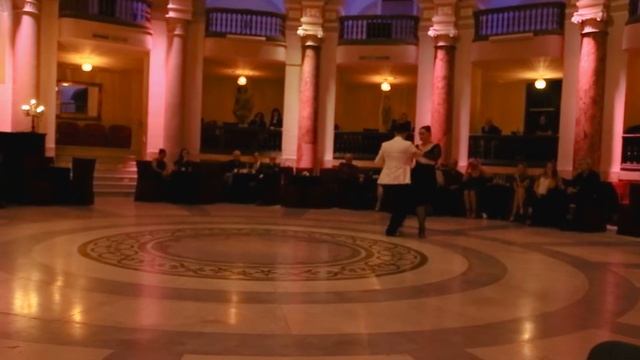 4 Ariadna Naveira & Fernando Sanches Bien Porteña