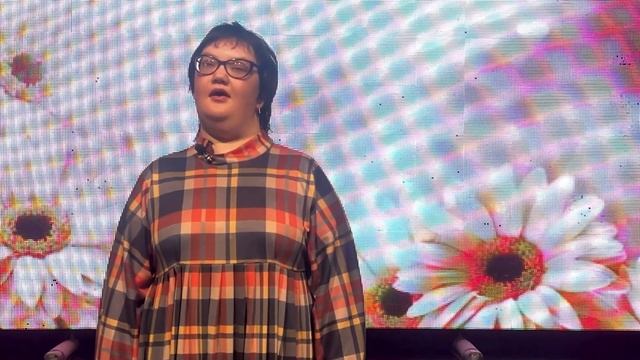 Автор : Ирина Самарина. Стихотворение называется: Мама отведи меня в детство. смотреть онлайн