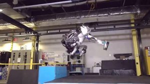 Робот Boston Dynamics делает сальто