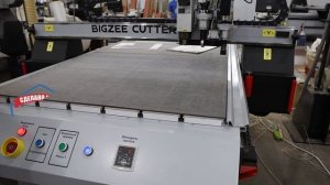 BIGZEE и BIGPRINTER картон печать плюс раскрой с биговкой