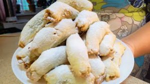 НЕЖНЫЕ РОГАЛИКИ С ЯБЛОКОМ